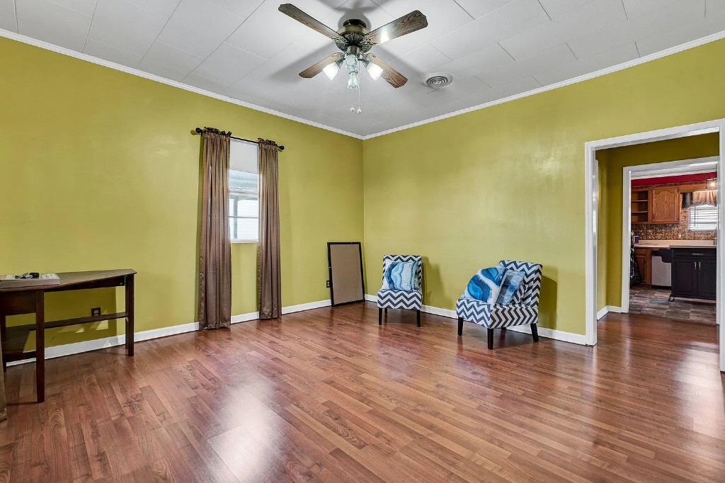 Kitchen / Dining